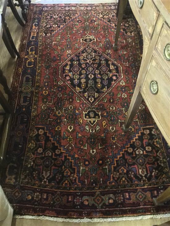 Red ground Azarbiajan rug